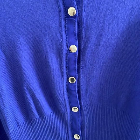 Joseph A button down, long sleeve crewneck sweater - Picture 2 of 7